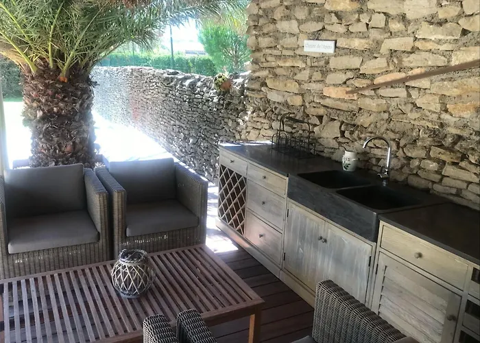 Jardin D'uzes - Climatisee Avec Piscine * Saint-Quentin-la-Poterie