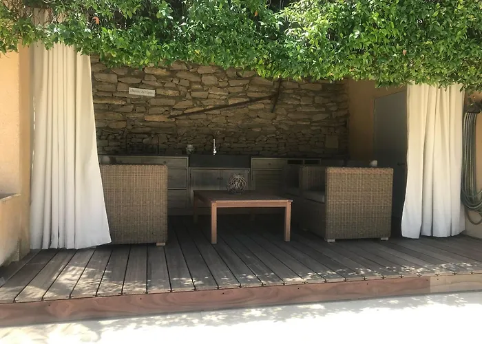 Jardin D'uzes - Climatisee Avec Piscine * Saint-Quentin-la-Poterie